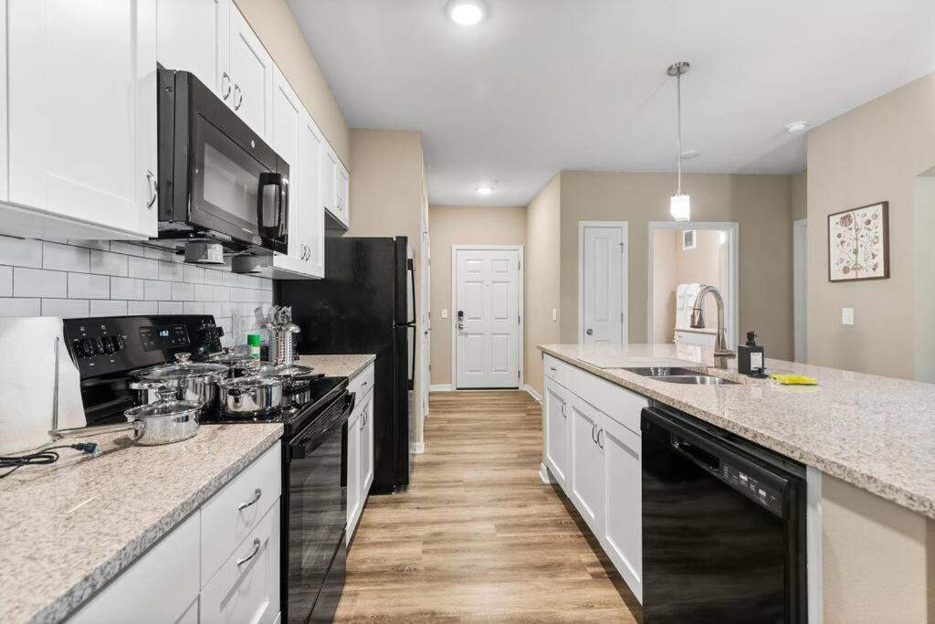 Elegant 2 Bed/2 Bath Apartment In Melbourne Fl ภายนอก รูปภาพ