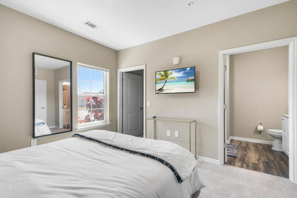 Elegant 2 Bed/2 Bath Apartment In Melbourne Fl ภายนอก รูปภาพ