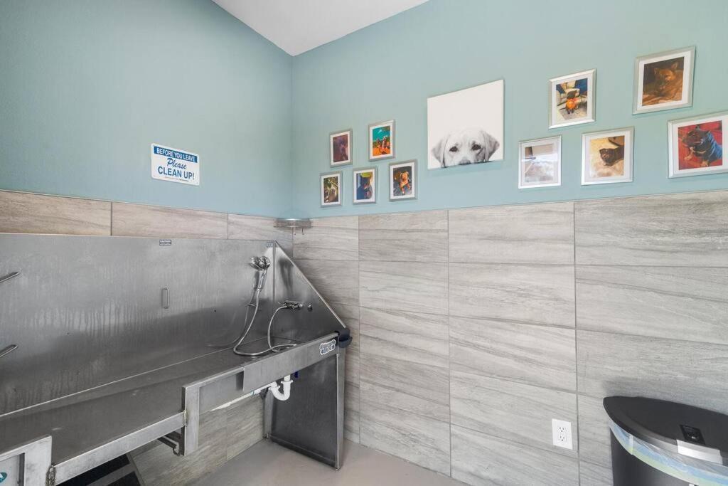Elegant 2 Bed/2 Bath Apartment In Melbourne Fl ภายนอก รูปภาพ